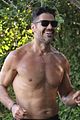 alan-shirtless