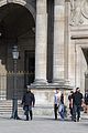kylie-louvre
