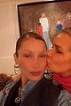 hadid-xmasphotos
