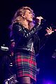 tori-christmas-concert