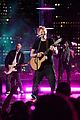ed-sheeran-shiver-performance-vmas-2021