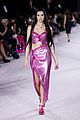 gigi-dua-versace