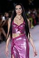 gigi-dua-versace