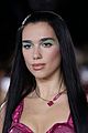 gigi-dua-versace