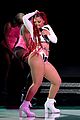 chloe-amas-perform