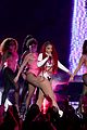 chloe-amas-perform