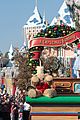 disney-christmas-parade