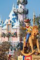 disney-christmas-parade