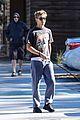 kaia-gerber-sunday-stroll-austin-butler