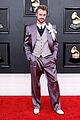 billie-grammys-carpet