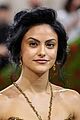 camila-mendes-met