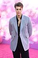 prom-premiere