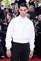 elevator-boys-cannes